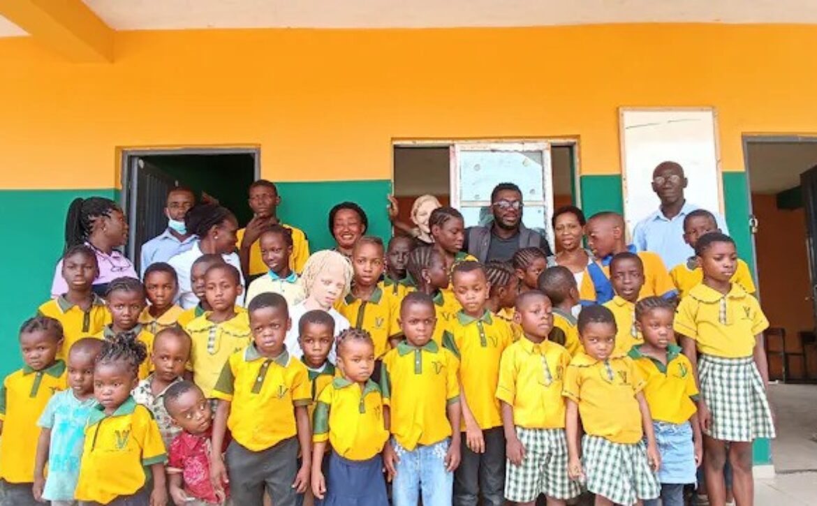 childpic4-ezgif.com-webp-to-jpg-converter